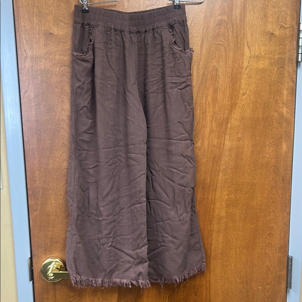 Umgee Brown Cropped Pants